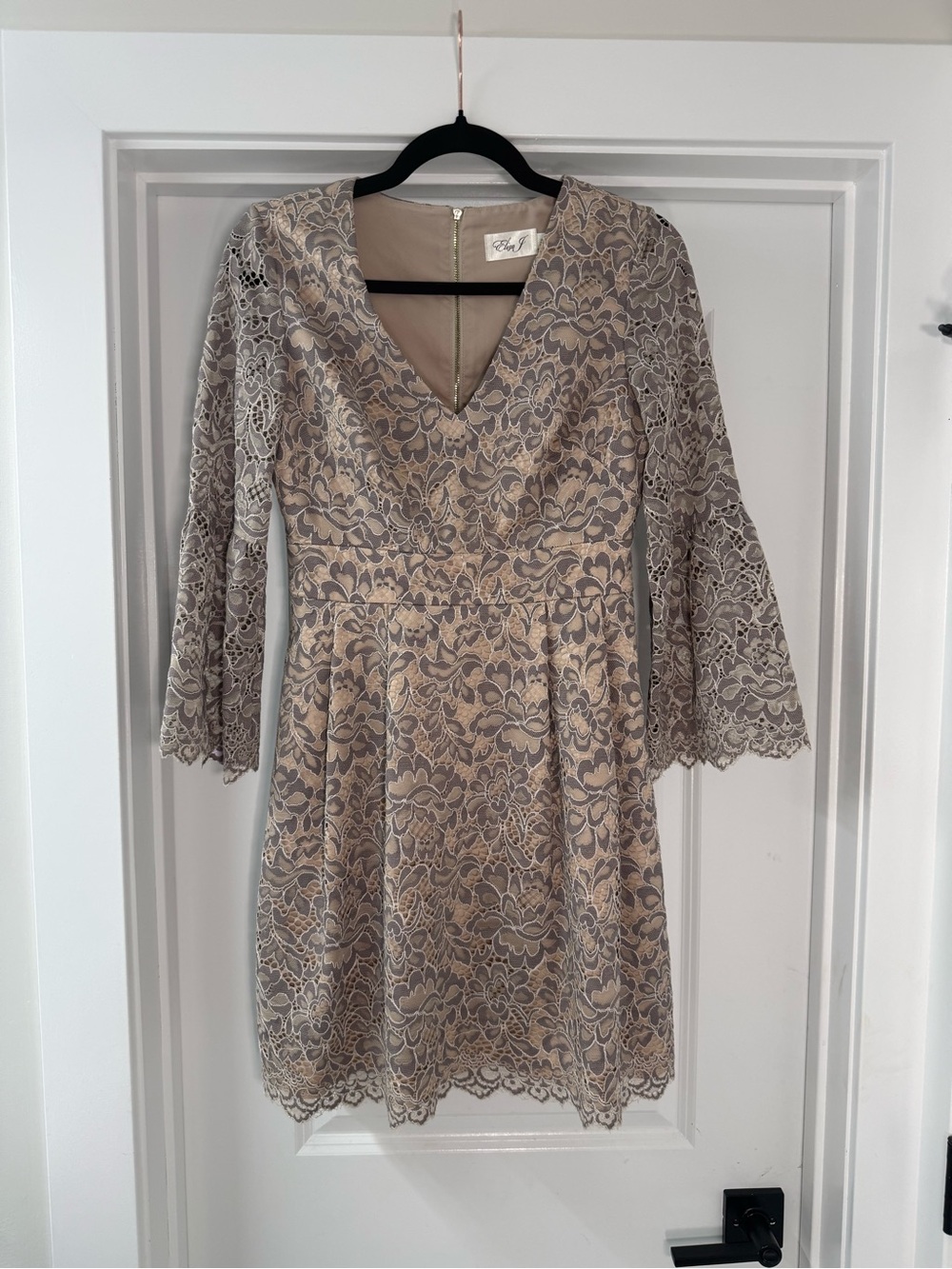 Eva Franco Floral Lace Fit & Flare Dress Bell Sleeves Size 2